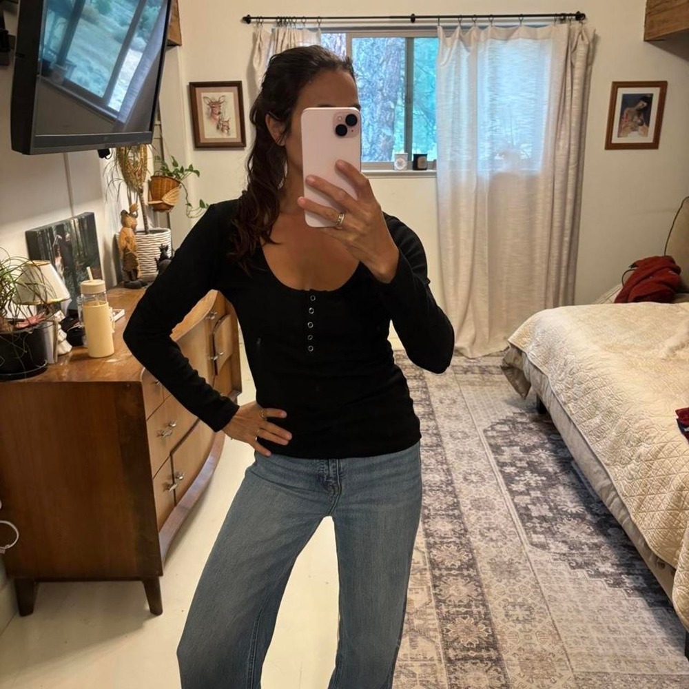 Womens Black Ribbed Long Sleeve Henley Scoop Neck Snap Button Top
